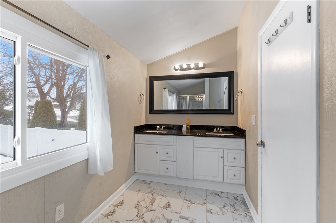 10 Nevins Road Henrietta, NY 14467 - Photo 22 of 39