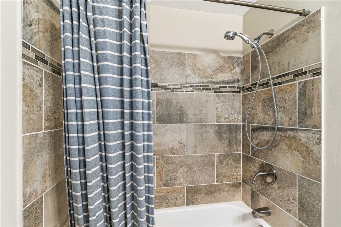 10 Nevins Road Henrietta, NY 14467 - Photo 23 of 39