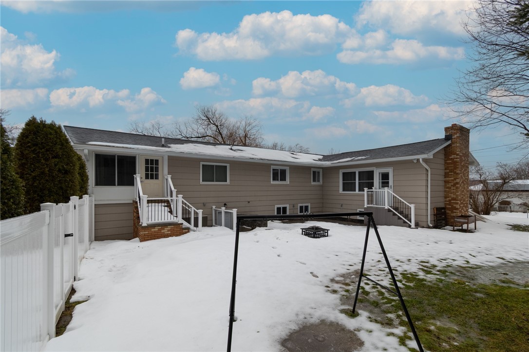 10 Nevins Road Henrietta, NY 14467 - Photo 3 of 39