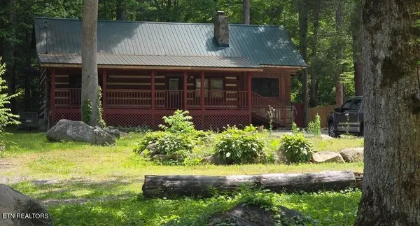 $479,900 | 4438 East Scenic Drive, Gatlinburg, TN 37738