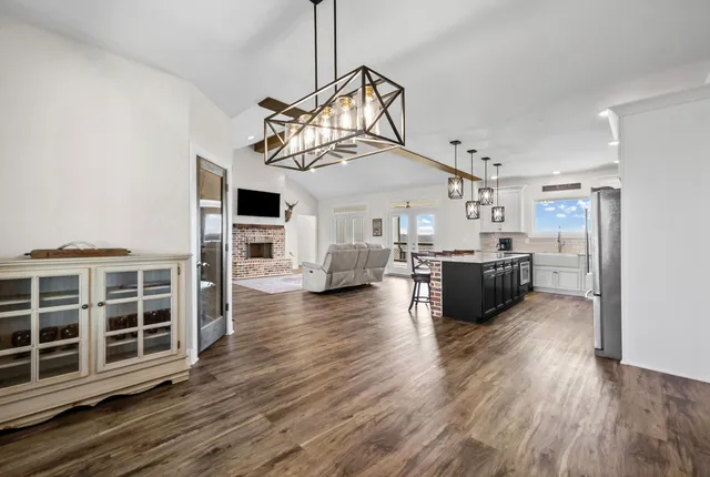 $1,200,000 | 720 Moore Hollow Road, Indian Mound, TN 37079