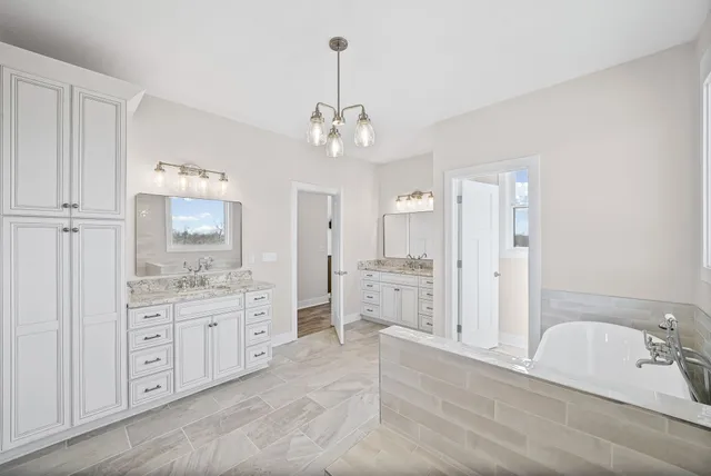 $1,200,000 | 720 Moore Hollow Road, Indian Mound, TN 37079