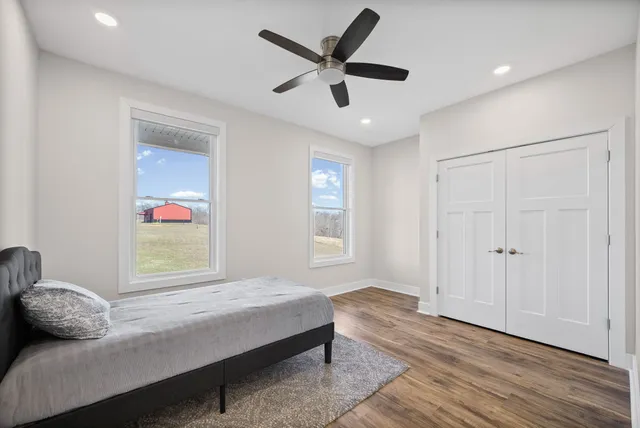 $1,200,000 | 720 Moore Hollow Road, Indian Mound, TN 37079