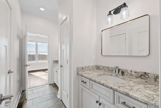 $1,200,000 | 720 Moore Hollow Road, Indian Mound, TN 37079