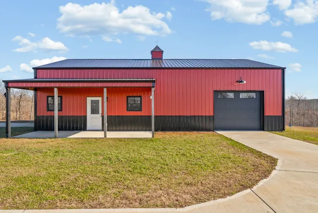 $1,200,000 | 720 Moore Hollow Road, Indian Mound, TN 37079