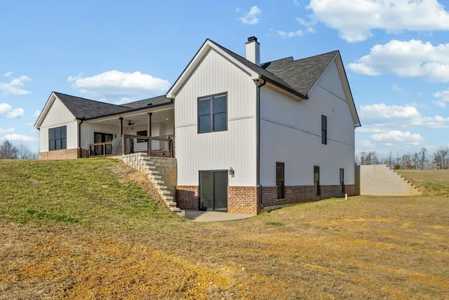 $1,200,000 | 720 Moore Hollow Road, Indian Mound, TN 37079
