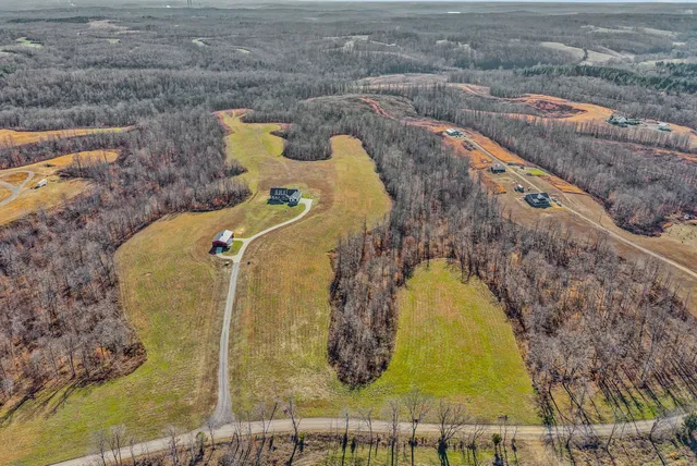 $1,200,000 | 720 Moore Hollow Road, Indian Mound, TN 37079