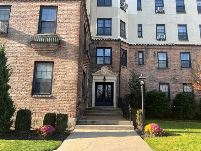 $229,000 | 1273 North Avenue, Unit 31G, New Rochelle, NY 10804