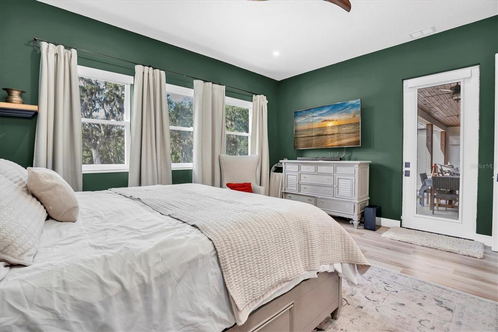 1605 Center Road Terra Ceia, FL 34250 - Photo 19 of 55