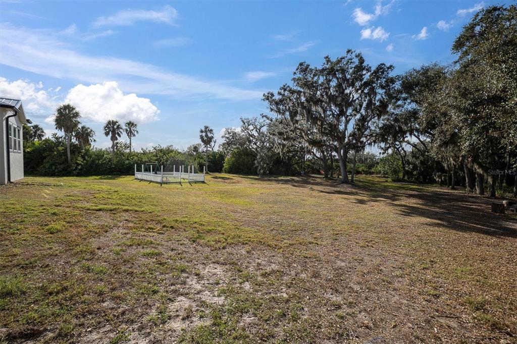 1605 Center Road Terra Ceia, FL 34250 - Photo 37 of 55