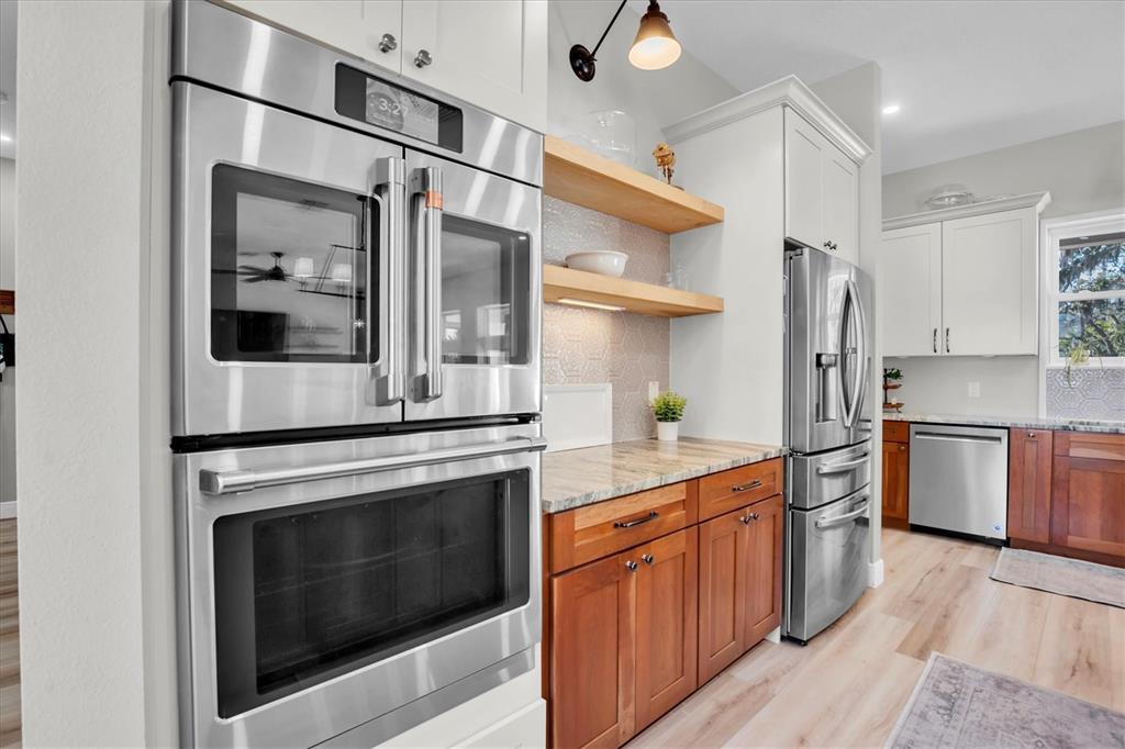 1605 Center Road Terra Ceia, FL 34250 - Photo 10 of 55