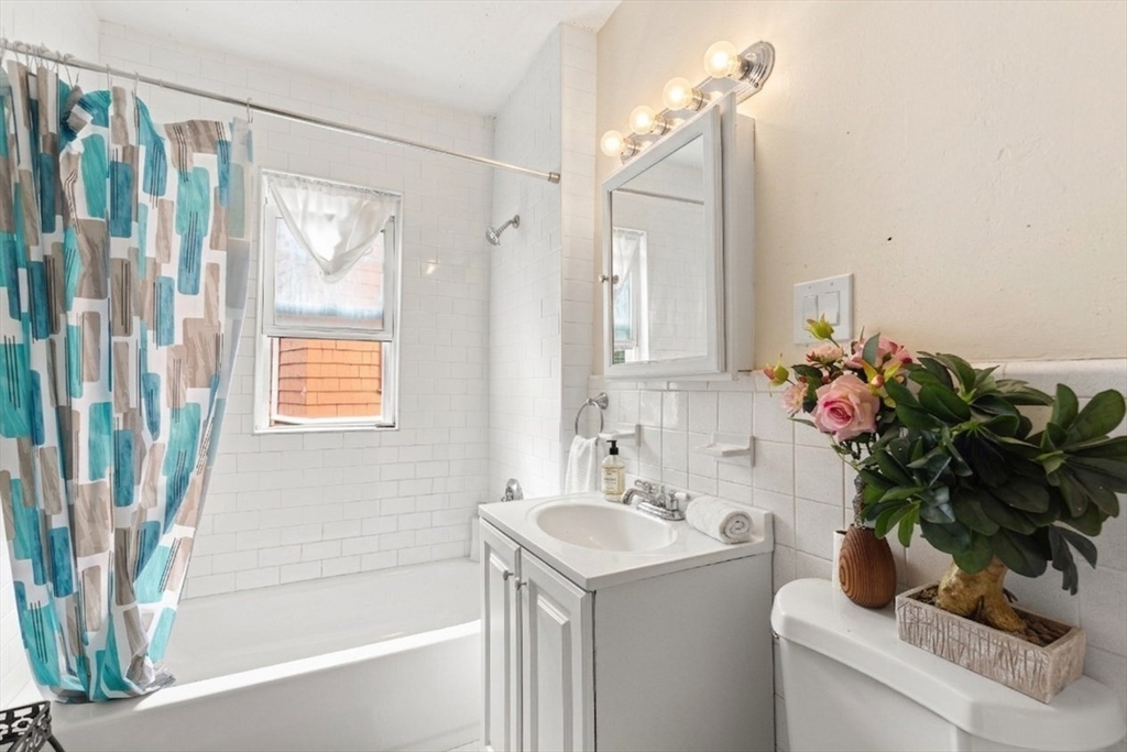 8 Verndale Road, Unit 1 Milton, MA 02186 - Photo 9 of 12 Gallery Image 9