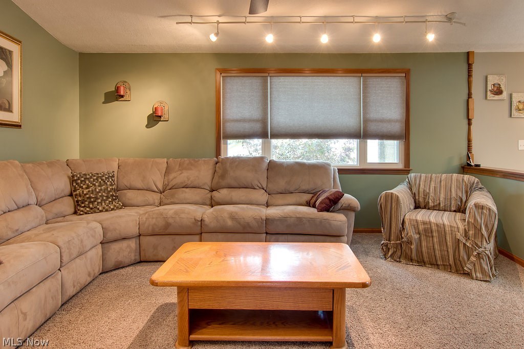 1396 Cranover Road Cleveland, OH 44124 - Photo 12 of 35