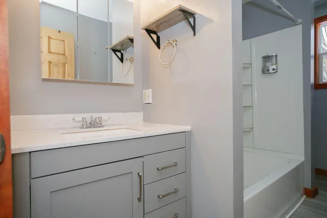 $329,900 | 127 Meadow Lane, Farmington, ME 04938