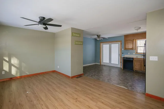 $329,900 | 127 Meadow Lane, Farmington, ME 04938