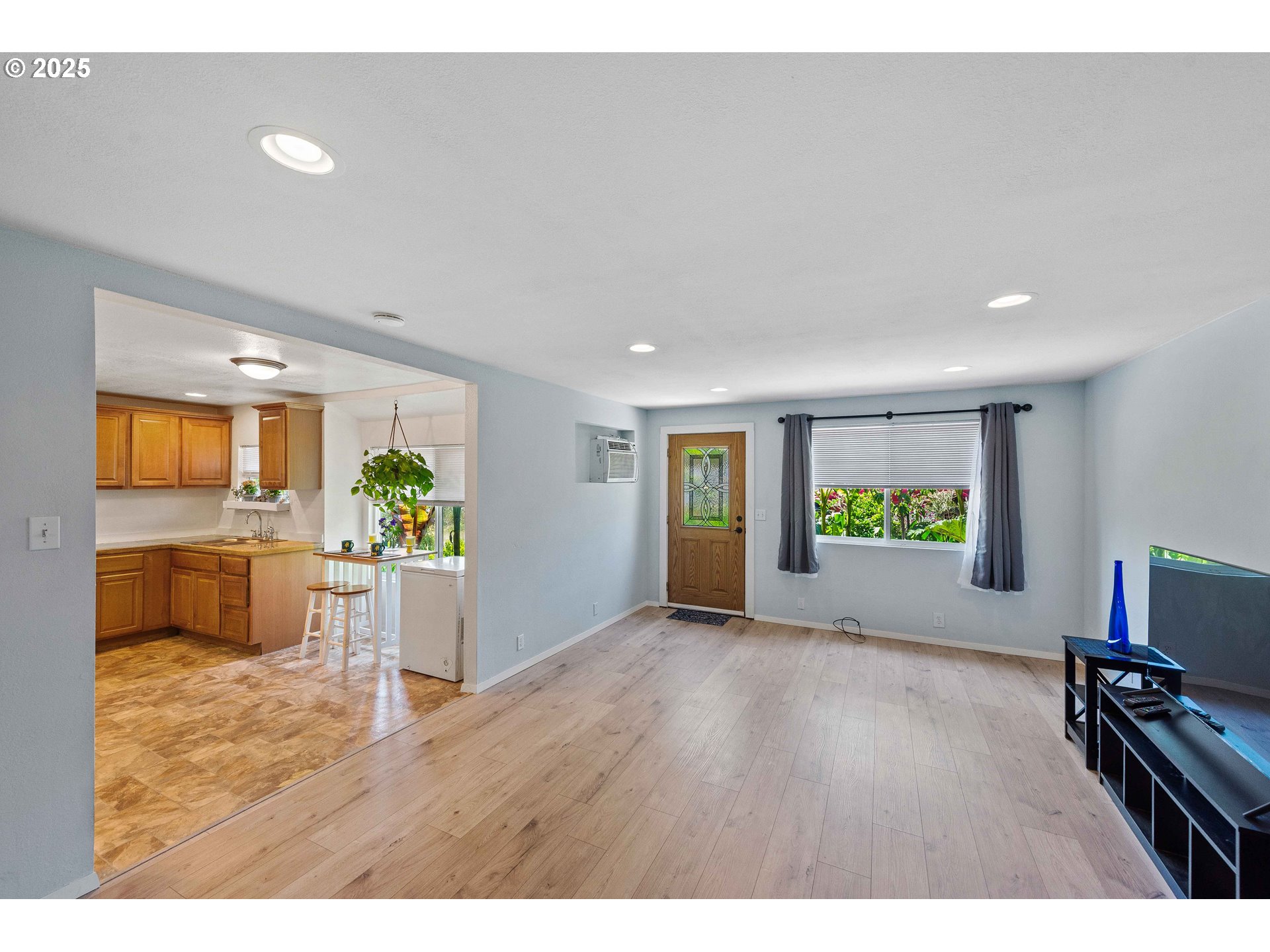 1023 18th Street Myrtle Point, OR 97458 - Photo 4 of 28 Gallery Image 4