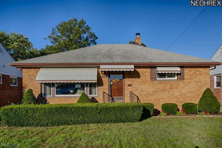 808 Glenhurst Road Willowick, OH 44095 - Photo 9 of 23