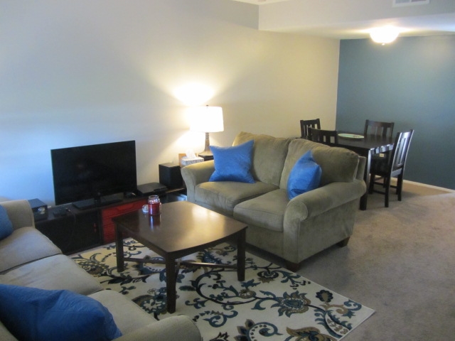 935 Jamacha Road, Unit B El Cajon, CA 92019 - Photo 4 of 15 Gallery Image 4