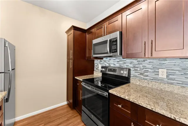 $225,000 | 1406 River Green Drive Northwest, Atlanta, GA 30327