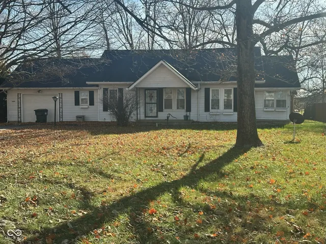 $184,900 | 1069 West Railroad Street, Fountaintown, IN 46130