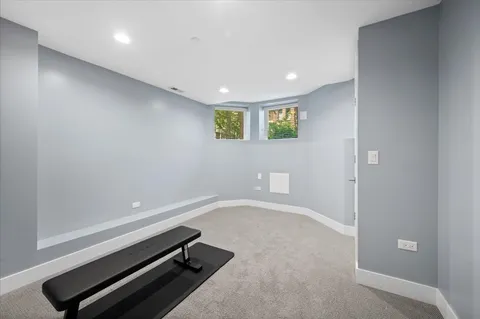 $2,500,000 | 2901 North Burling Street, Chicago, IL 60657