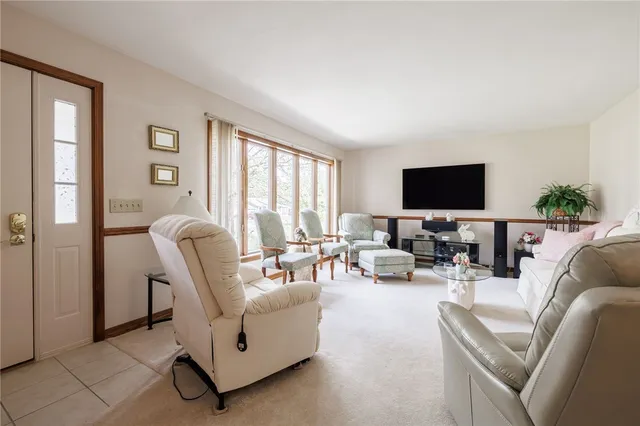 $300,000 | 132 Lincoln Road, Arcadia, NY 14513