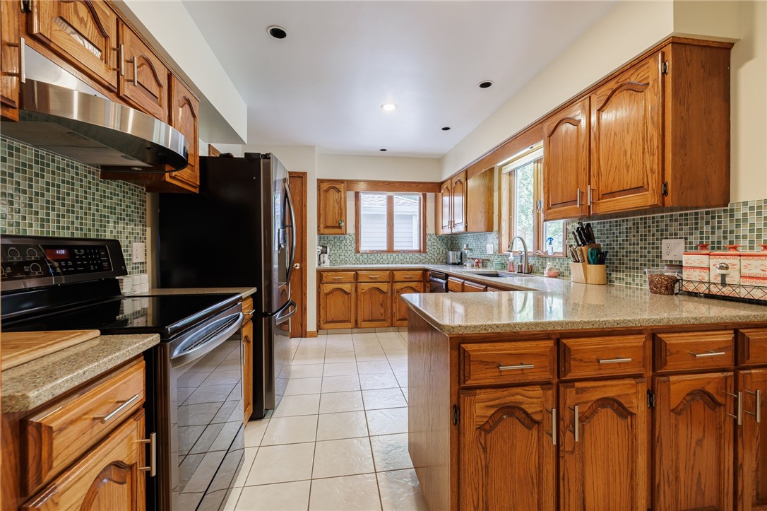 132 Lincoln Road Arcadia, NY 14513 - Photo 10 of 37