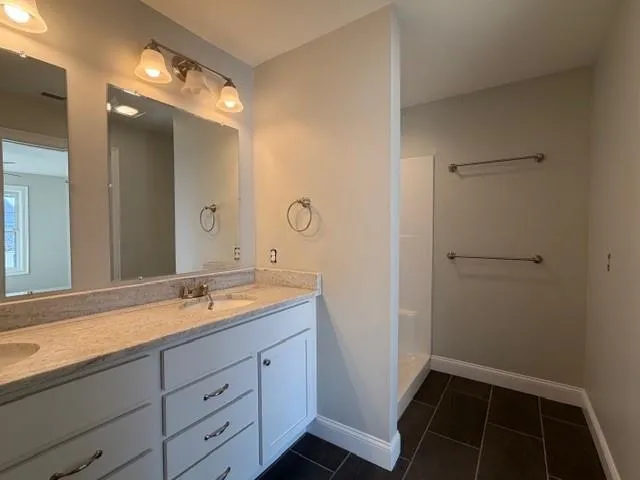 $2,800 | 1 Camelia Avenue, Unit 4, Concord, NH 03301