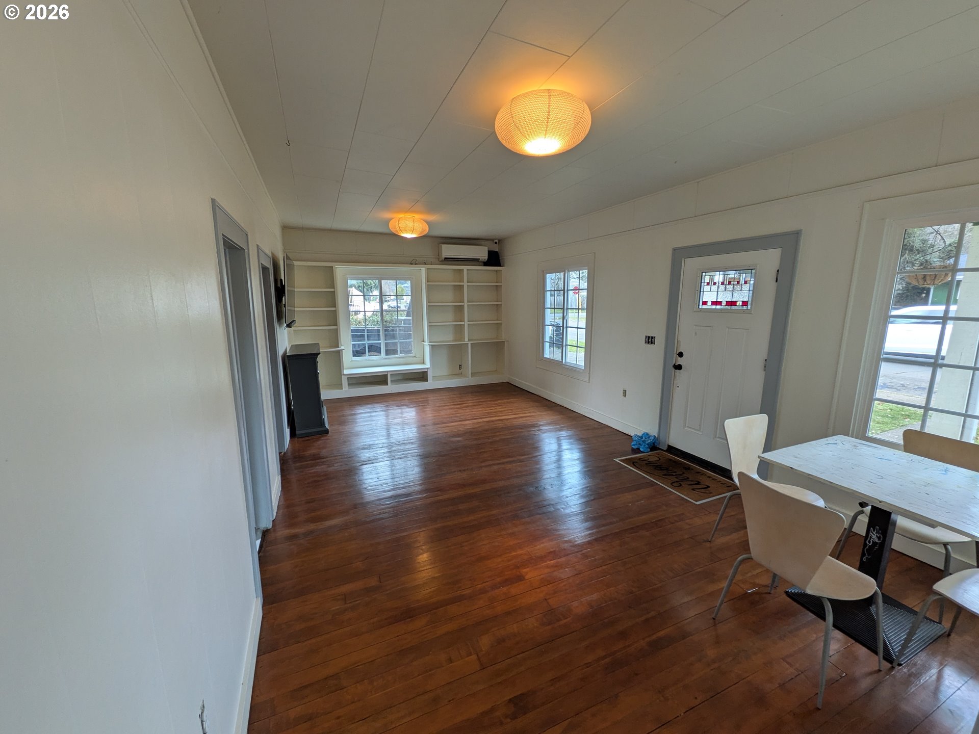 1327 Ash Avenue Cottage Grove, OR 97424 - Photo 2 of 15