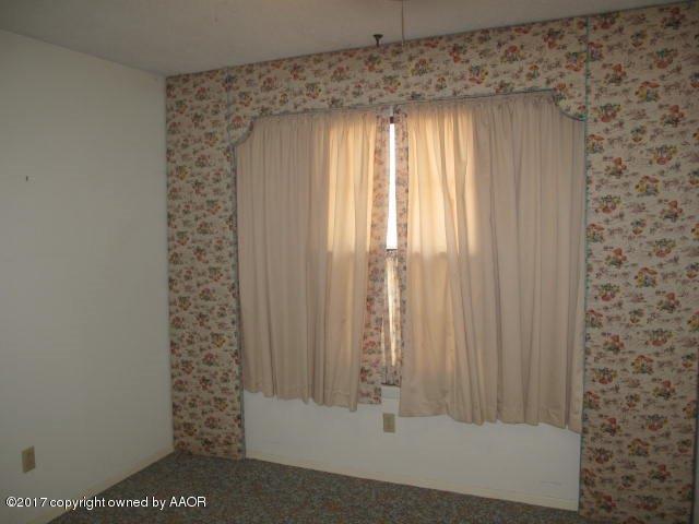 5108 Royce Drive Amarillo, TX 79110 - Photo 12 of 25 051