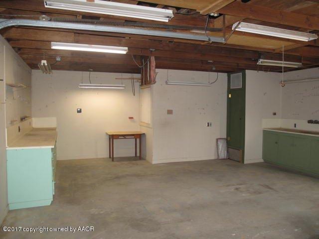 5108 Royce Drive Amarillo, TX 79110 - Photo 17 of 25 056