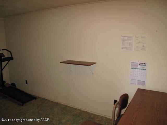 5108 Royce Drive Amarillo, TX 79110 - Photo 20 of 25 059