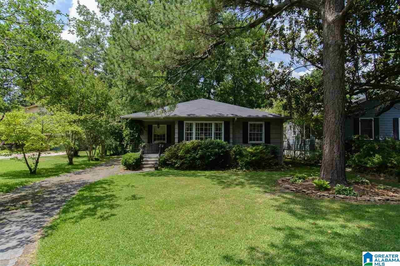 334 Lathrop Avenue Birmingham, AL 35209 - Photo 3 of 31