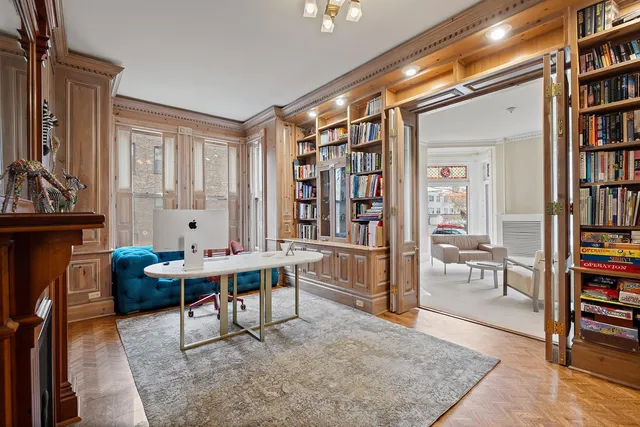 $899,900 | 422 Laurel Avenue, St. Paul, MN 55102