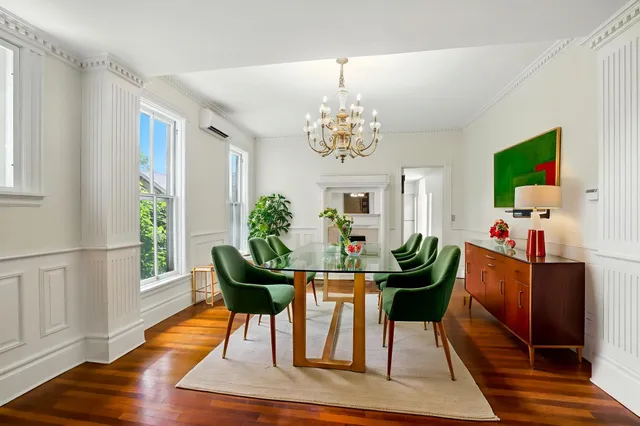 $899,900 | 422 Laurel Avenue, St. Paul, MN 55102