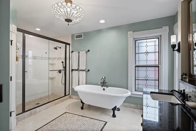 $899,900 | 422 Laurel Avenue, St. Paul, MN 55102