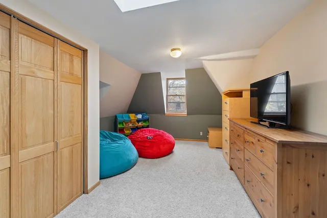 $899,900 | 422 Laurel Avenue, St. Paul, MN 55102