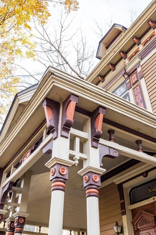 $899,900 | 422 Laurel Avenue, St. Paul, MN 55102