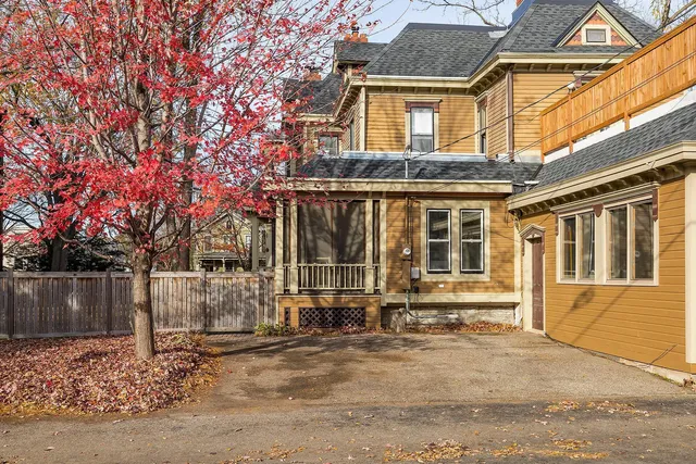 $899,900 | 422 Laurel Avenue, St. Paul, MN 55102