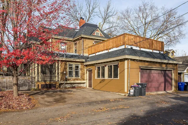 $899,900 | 422 Laurel Avenue, St. Paul, MN 55102