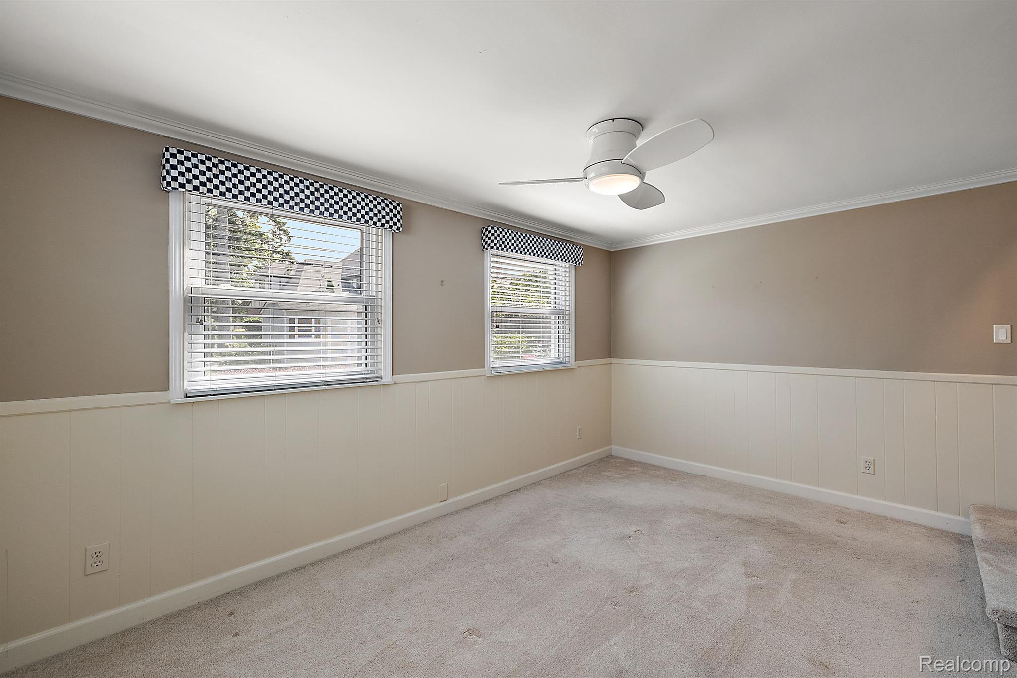 2546 Dorchester Road Birmingham, MI 48009 - Photo 24 of 48