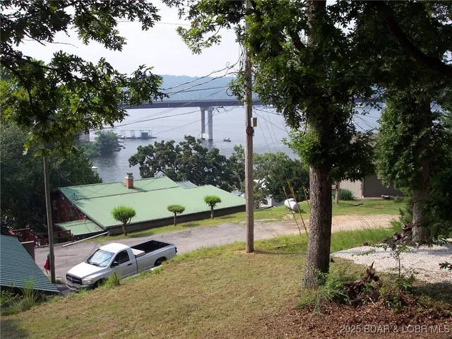 $150,000 | 64 Whiterock Lane, Sunrise Beach, MO 65079