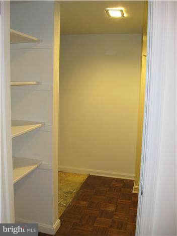 1949 Calvert Street Northwest Washington, DC 20009 - Photo 17 of 22 Interior (General)