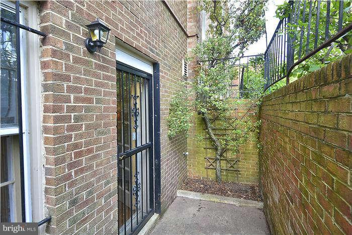 1949 Calvert Street Northwest Washington, DC 20009 - Photo 18 of 22 Exterior (Rear)