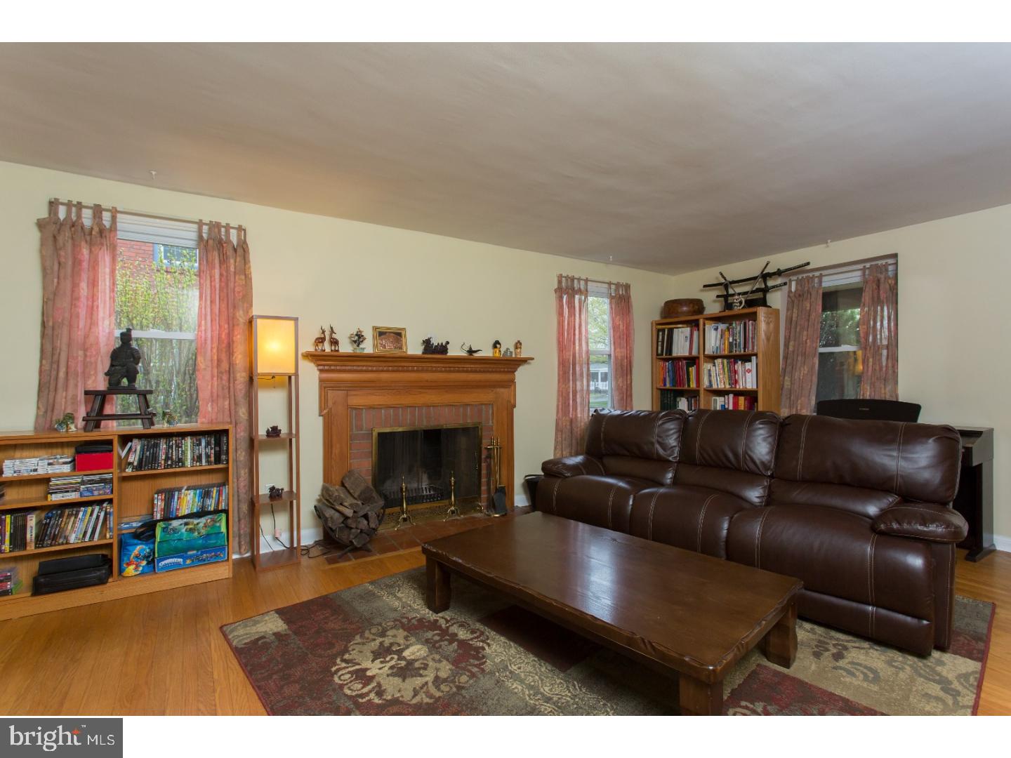 453 Thatcher Road Springfield, PA 19064 - Photo 6 of 24 Living Room