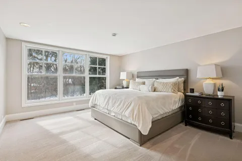 $799,000 | 5347 Pinewood Trail, Edina, MN 55436