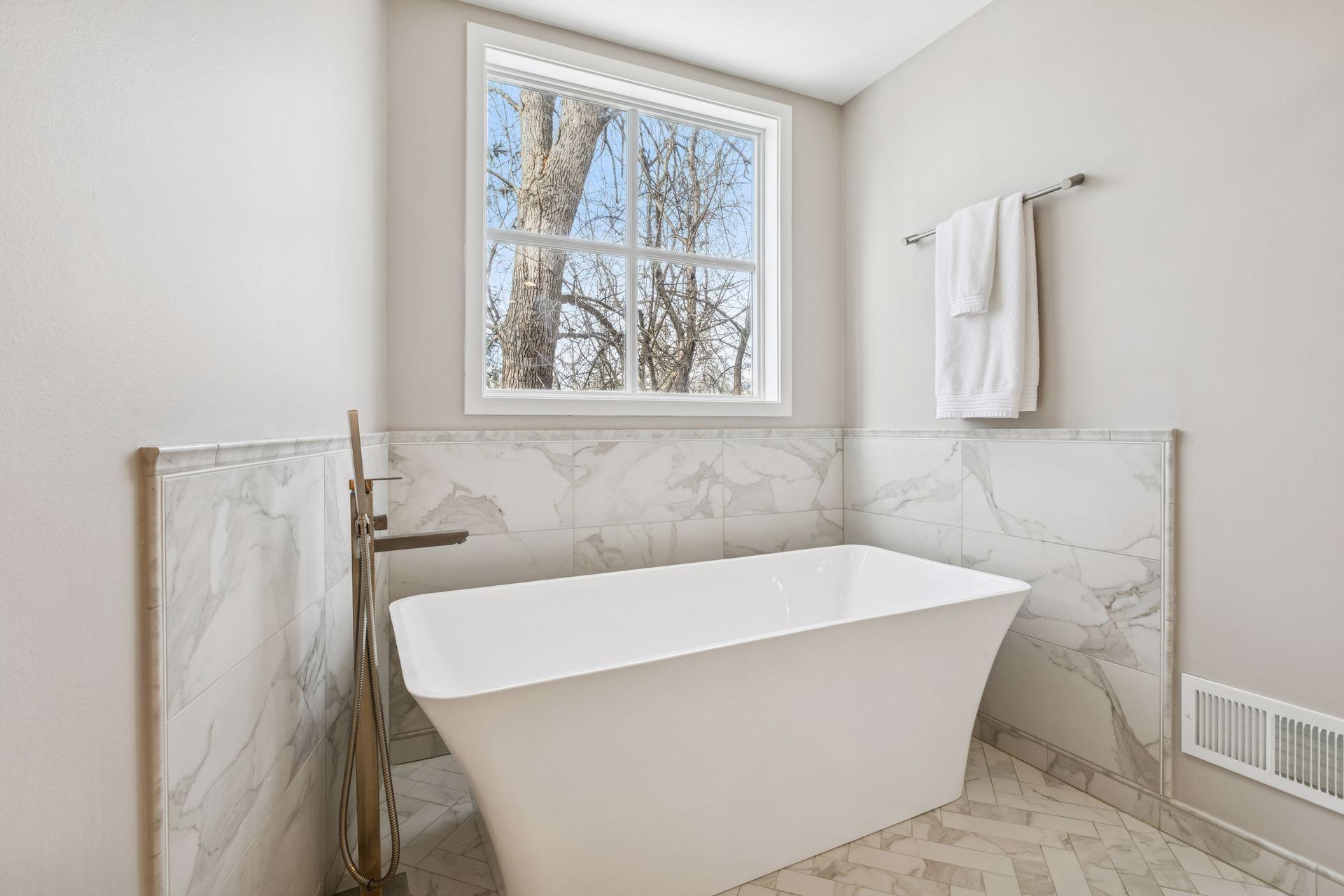 5347 Pinewood Trail Edina, MN 55436 - Photo 25 of 55