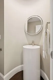 $799,000 | 5347 Pinewood Trail, Edina, MN 55436