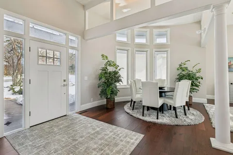 $799,000 | 5347 Pinewood Trail, Edina, MN 55436