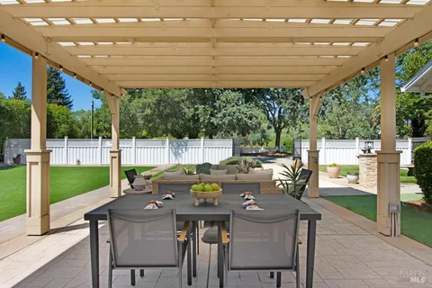 $895,000 | 443 West Spain Street, Sonoma, CA 95476